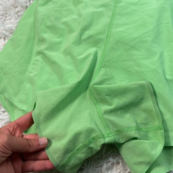 Lululemon Hotty Hot High-Rise Short 4" *Special Edition Scream Green Light - Picture 2 of 8